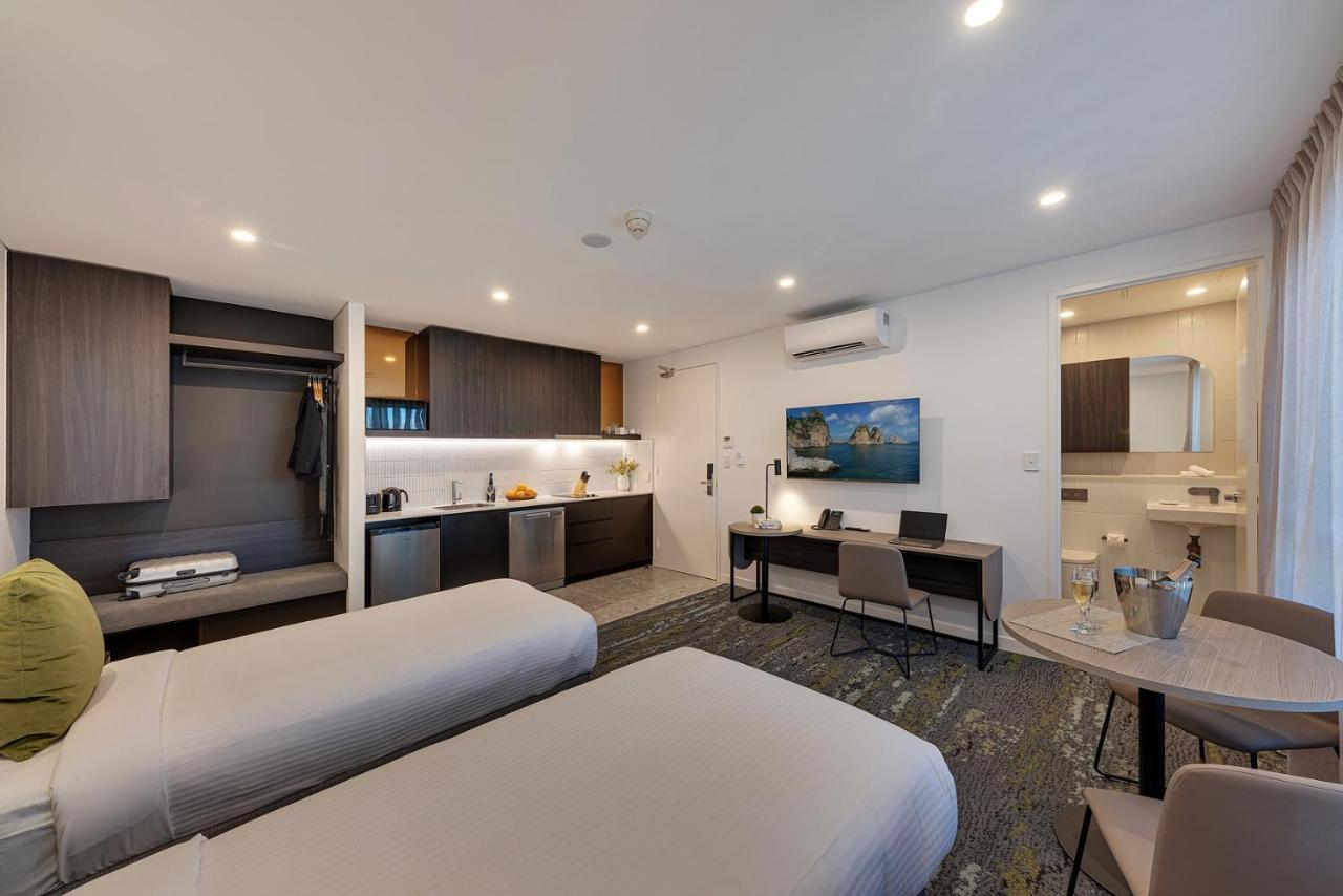 Littomore Suites Kingswood เพนริท ภายนอก รูปภาพ
