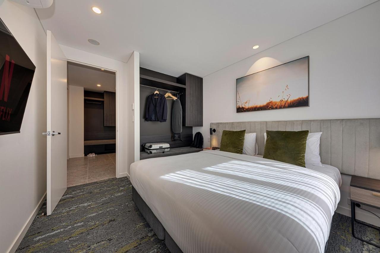 Littomore Suites Kingswood เพนริท ภายนอก รูปภาพ